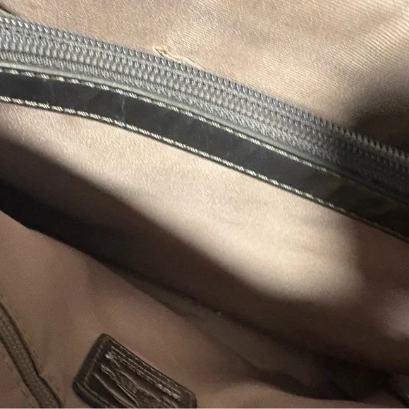 Burberry Supernova Tote Bag - Beige and Black - Picture 8 of 12